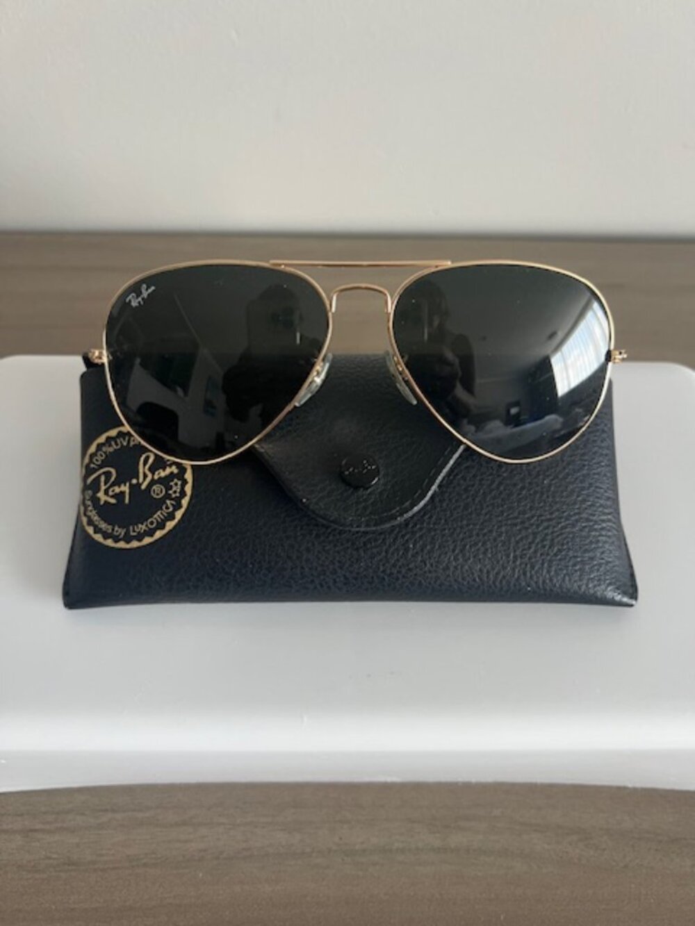 Ray-Ban Aviator Sunglasses Gold/Green Classic w/ Case.